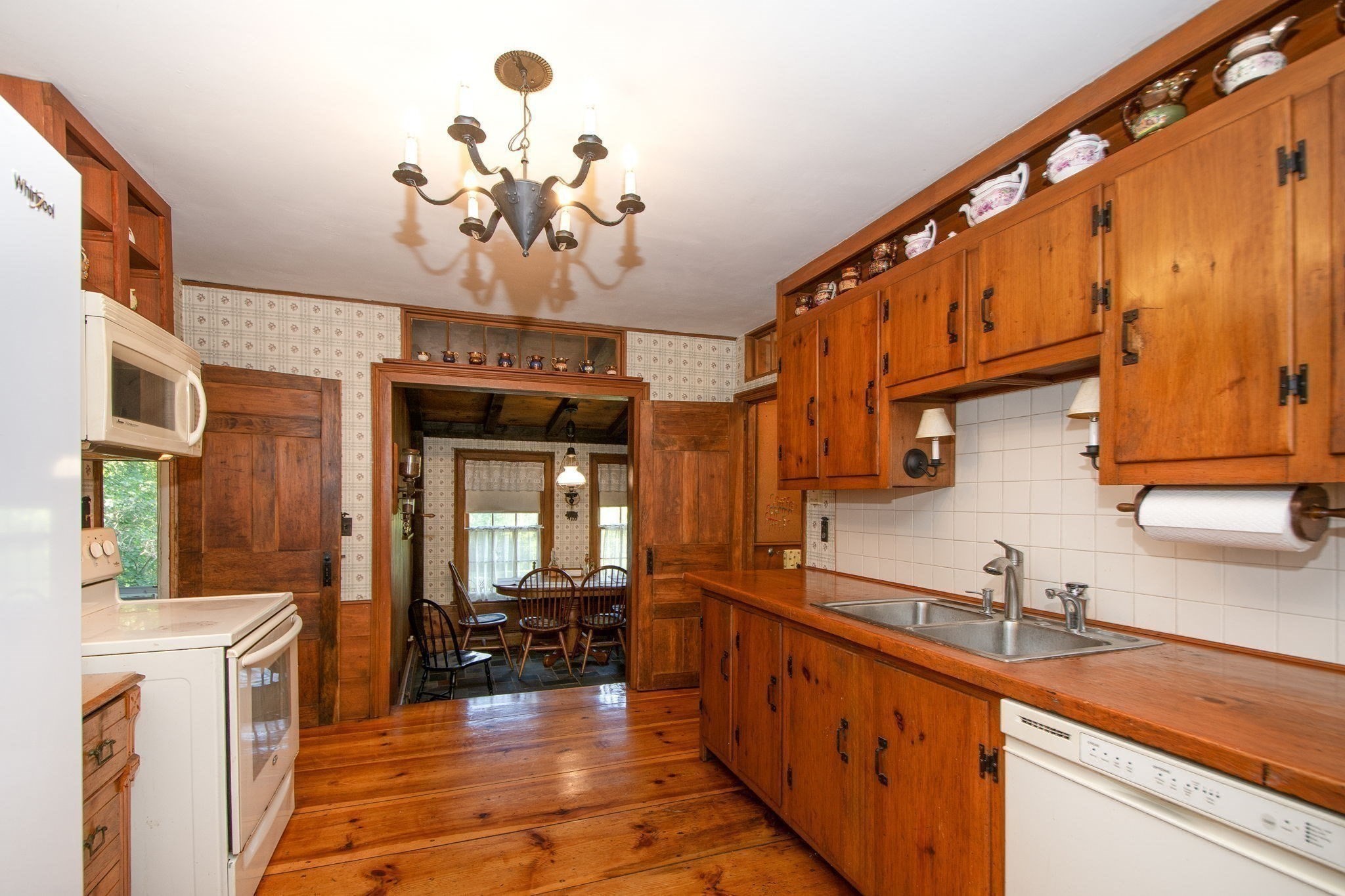 612 First Parish Road Scituate, MA 02066 - Photo 13 of 41 Gallery Image 13