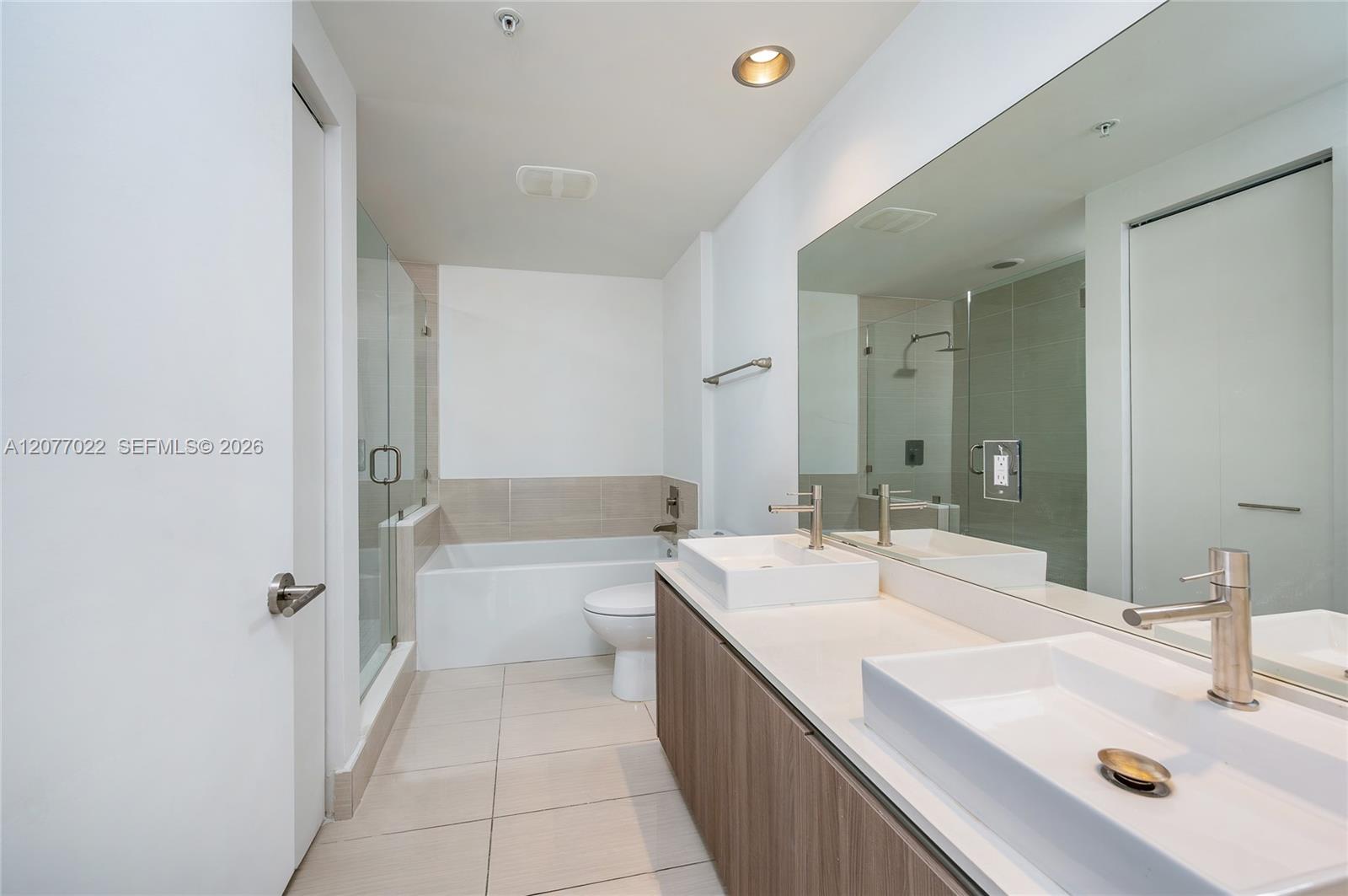 201 Southwest 17th Road, Unit 602 Miami, FL 33129 - Photo 20 of 26 Gallery Image 20