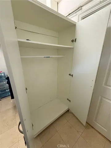 a view of utility room