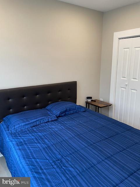 906 I Street Southeast, Unit 2 Washington, DC 20003 - Photo 7 of 14 a room with wooden floor and furniture