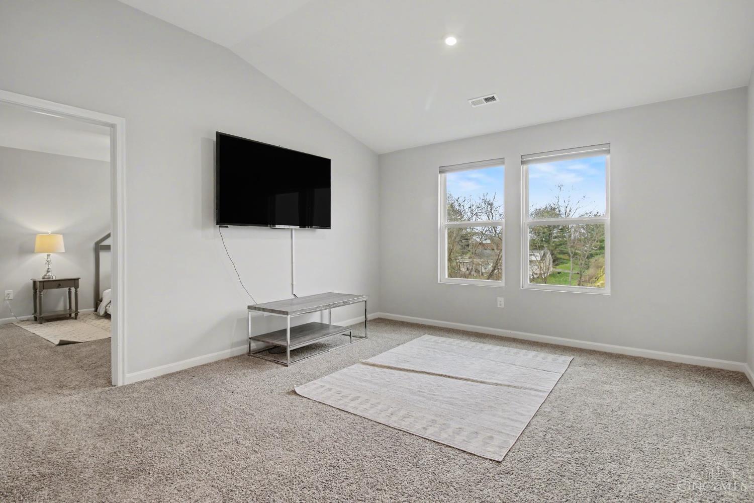 4677 Hampton Pointe Drive Cincinnati, OH 45248 - Photo 14 of 28