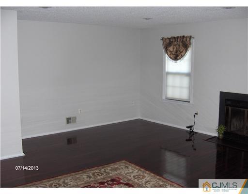 63 Rice Run East Brunswick, NJ 08816 - Photo 7 of 15 Gallery Image 7