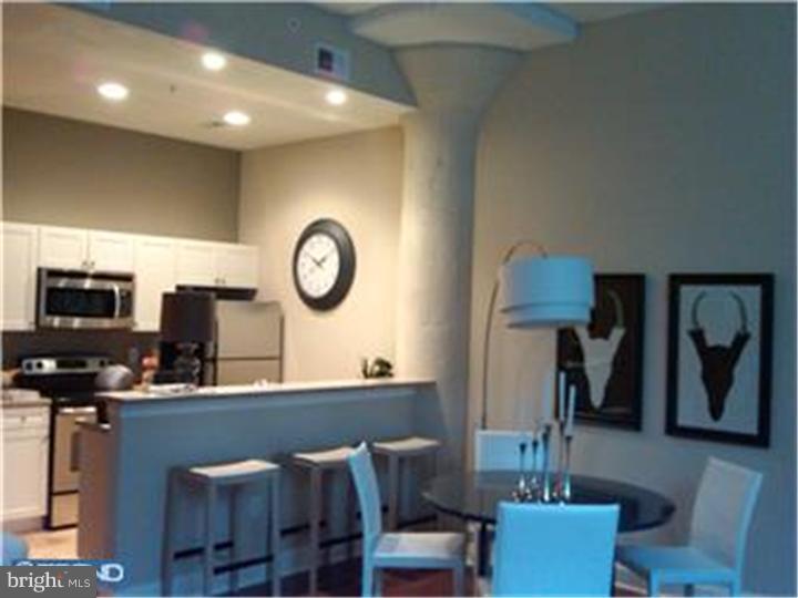 2130 Arch Street, Unit 103 Philadelphia, PA 19103 - Photo 3 of 14