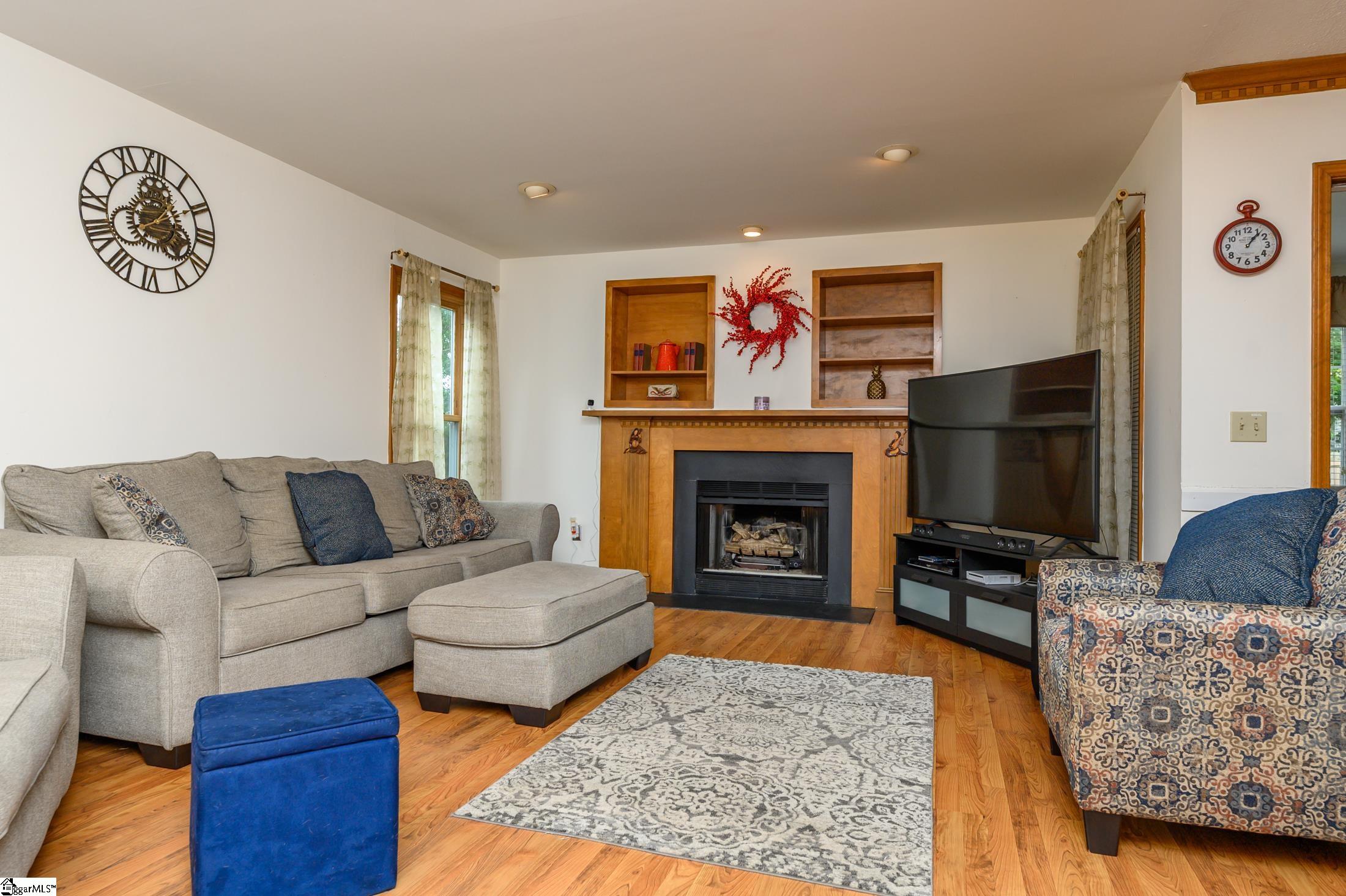 9 Middlecreek Way Greenville, SC 29607 - Photo 14 of 28 Gallery Image 14