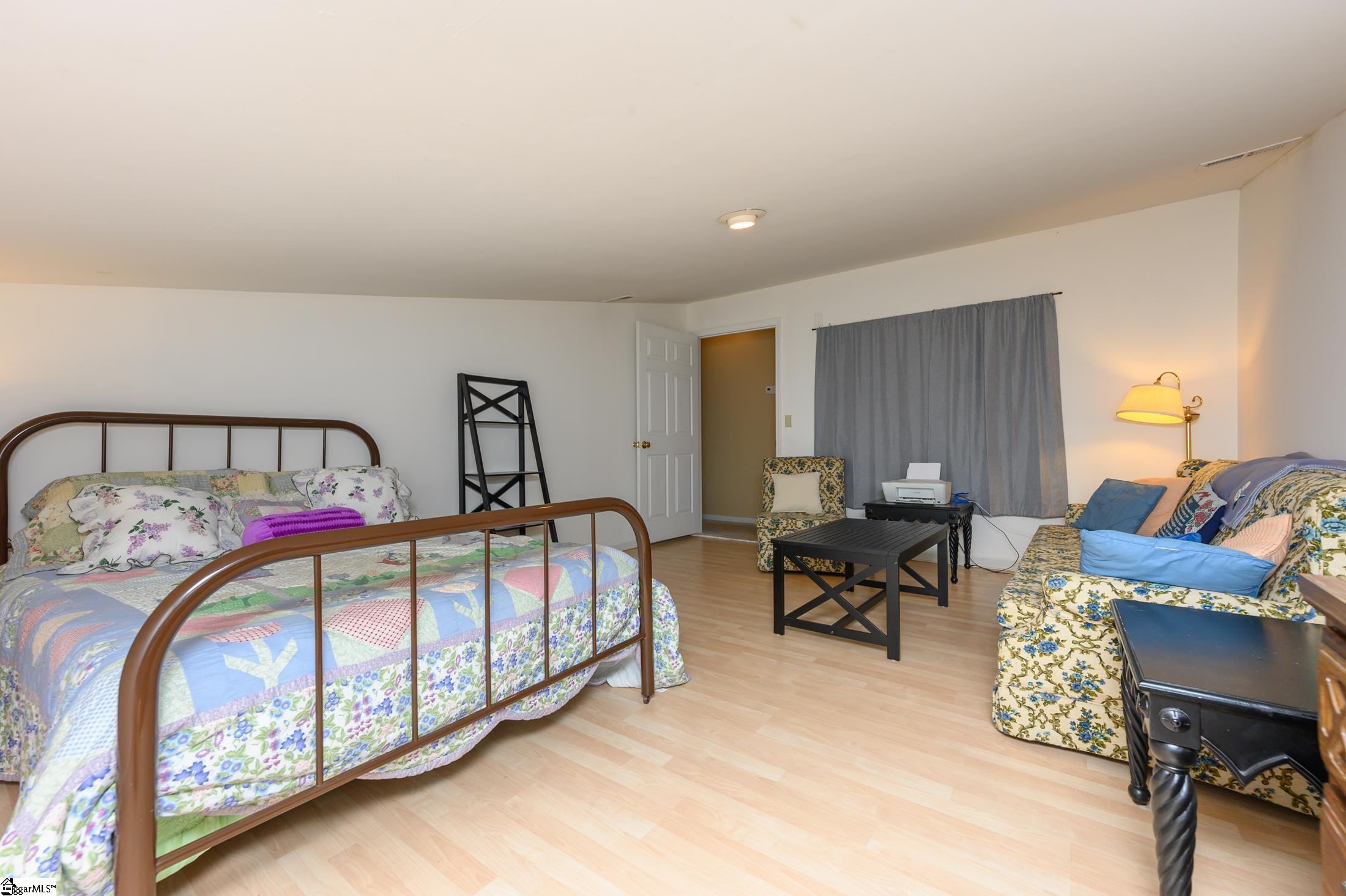 9 Middlecreek Way Greenville, SC 29607 - Photo 23 of 28 Gallery Image 23