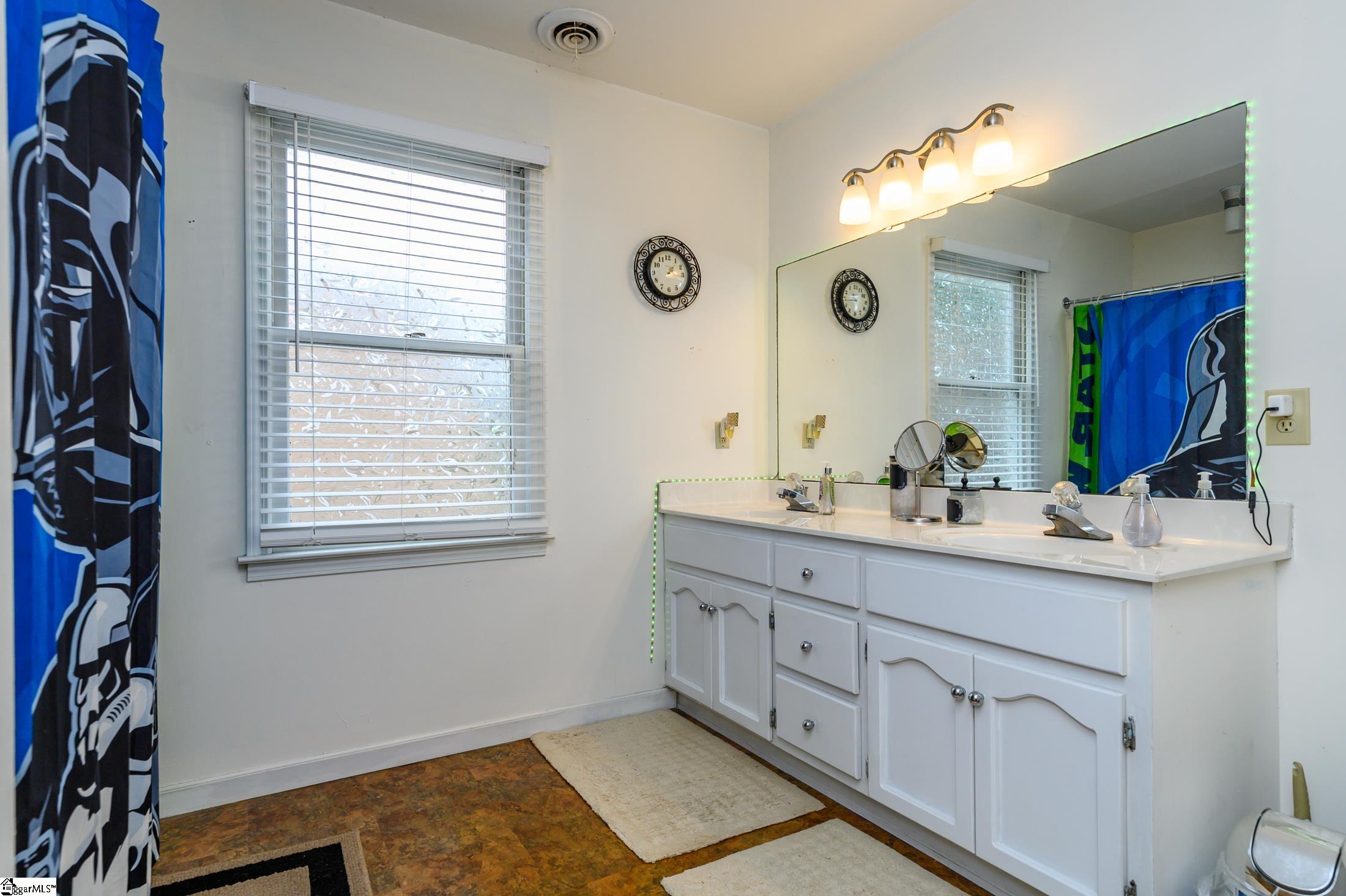 9 Middlecreek Way Greenville, SC 29607 - Photo 26 of 28 Gallery Image 26