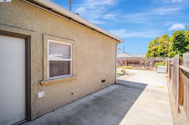 $850,000 | 15049 Kesterson Street, San Leandro, CA 94579