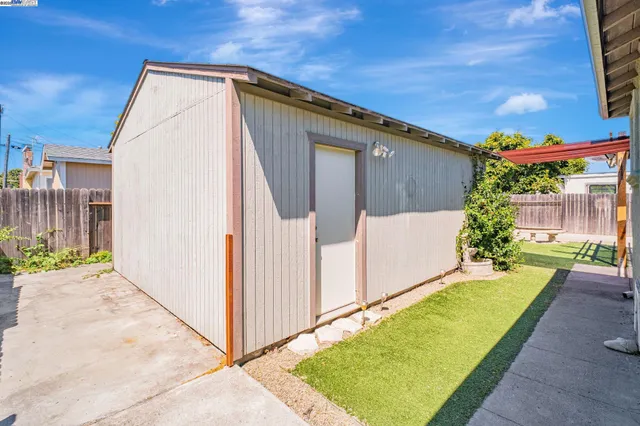 $850,000 | 15049 Kesterson Street, San Leandro, CA 94579