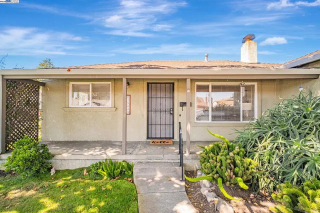 $850,000 | 15049 Kesterson Street, San Leandro, CA 94579
