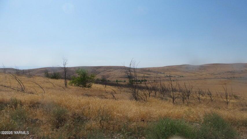Nna Nna Cheyne Rd/falcon Ridge Road Zillah, WA 98953 - Photo 23 of 38 a view of lake with mountain