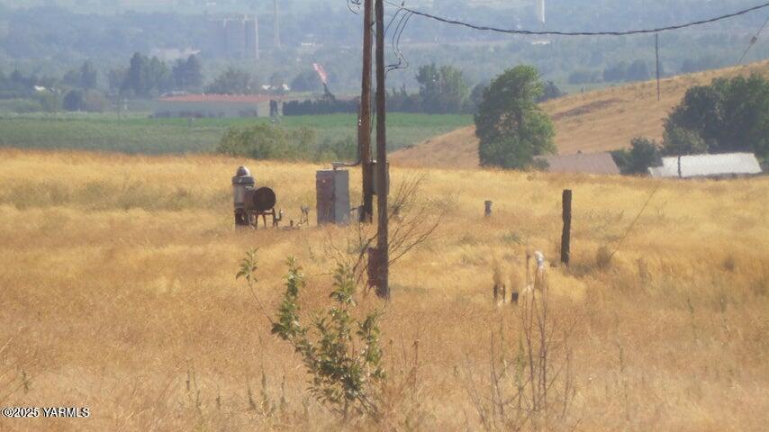 Nna Nna Cheyne Rd/falcon Ridge Road Zillah, WA 98953 - Photo 33 of 38 a view of a lake view