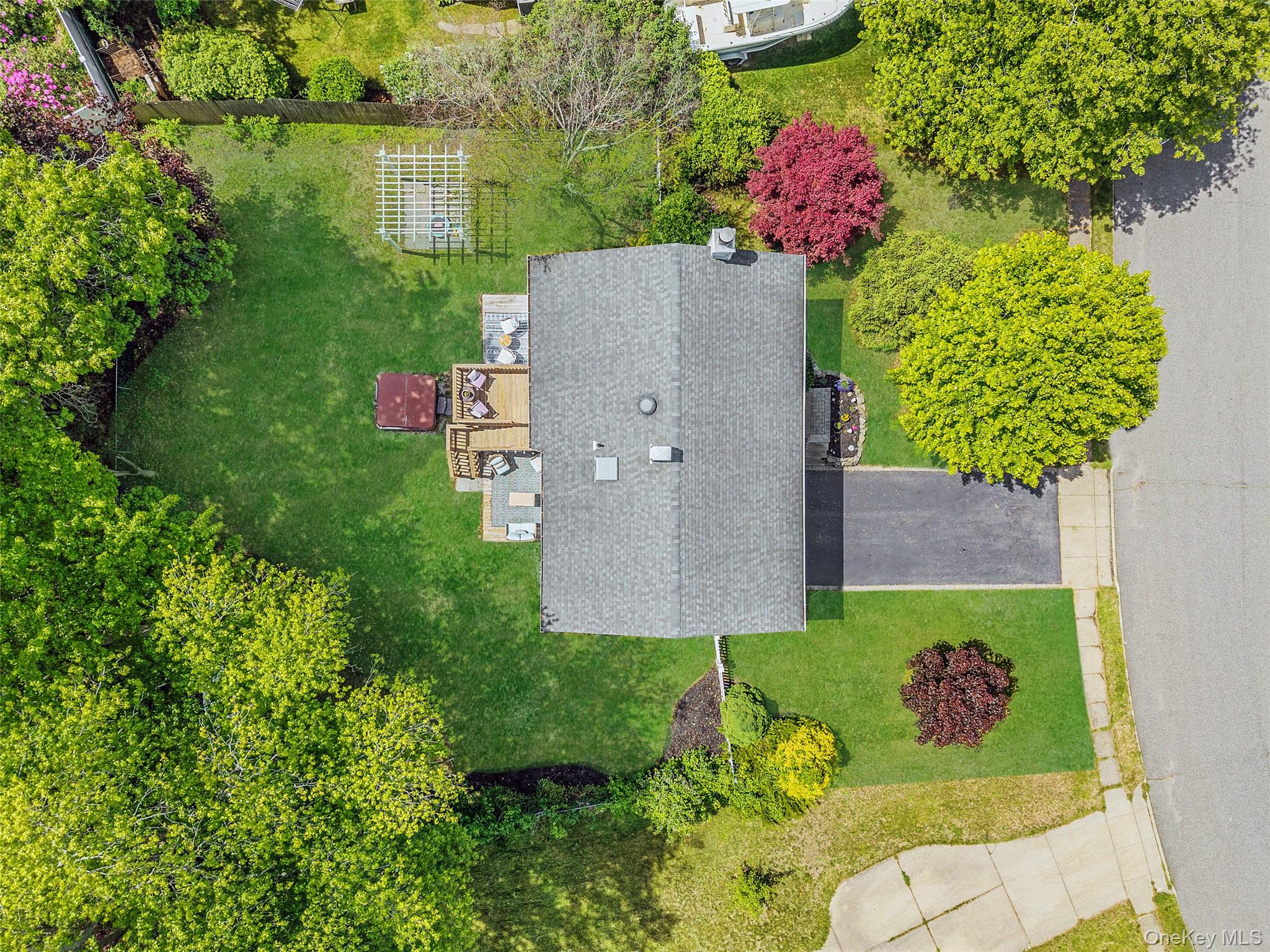 103 Stephen Road Bayport, NY 11705 - Photo 38 of 41
