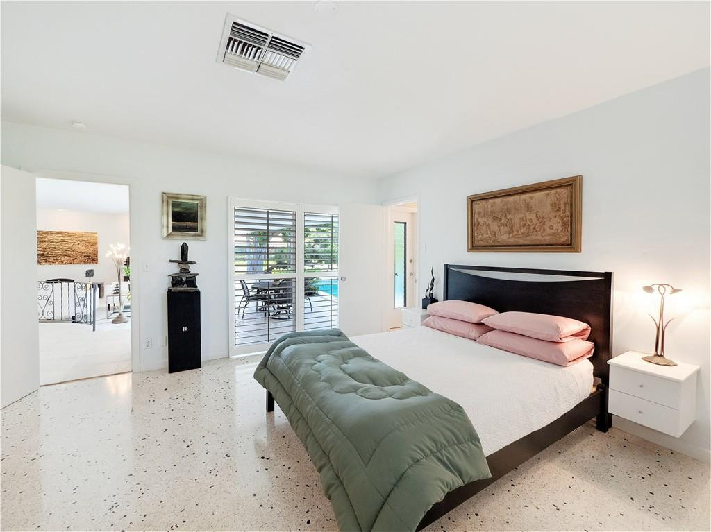 1241 Dolphin Road Riviera Beach, FL 33404 - Photo 10 of 25 Photo 10