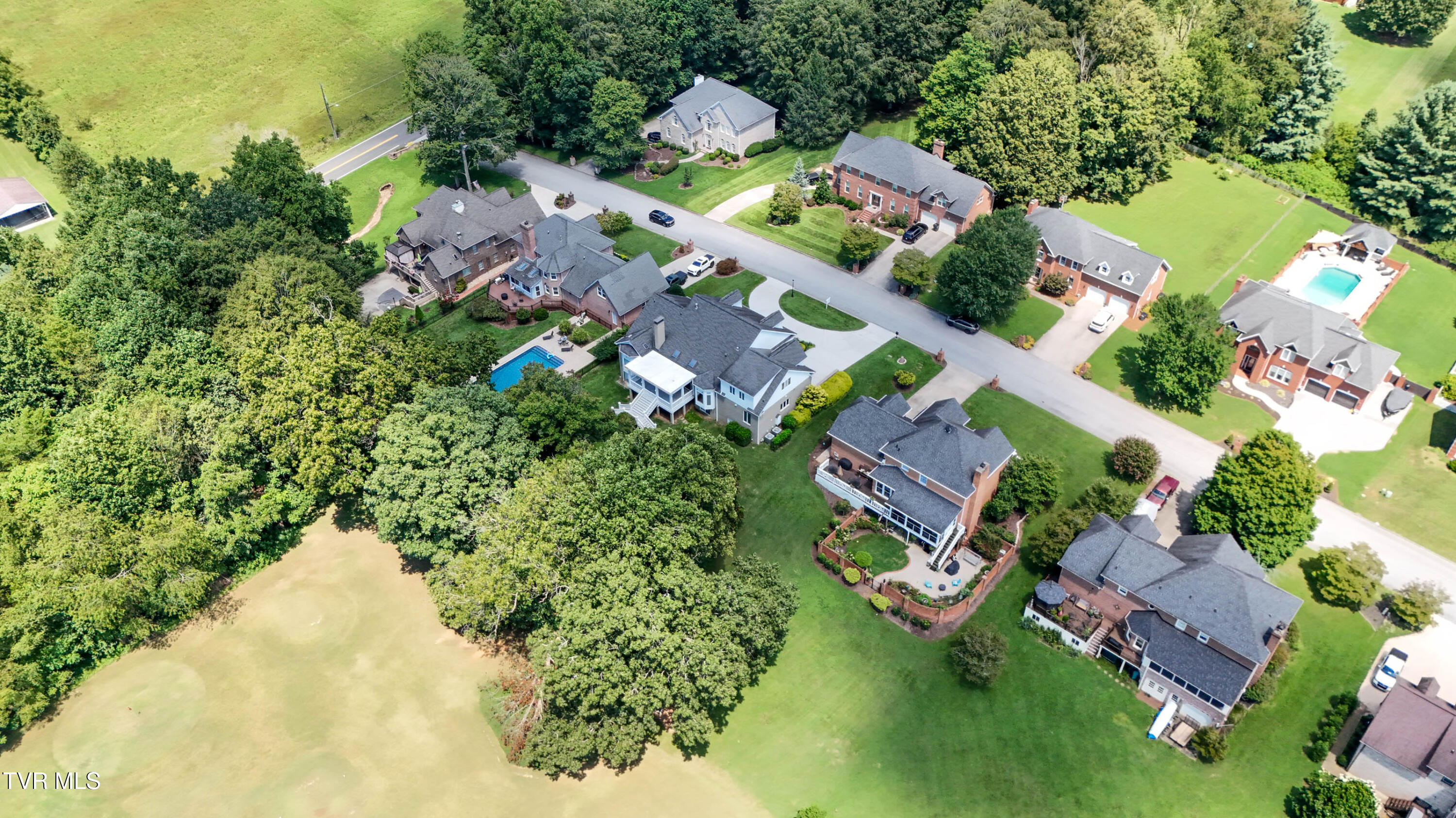 208 Park Ridge Court Kingsport, TN 37664 - Photo 103 of 108 208 Park Ridge Drone SCISSOM-9