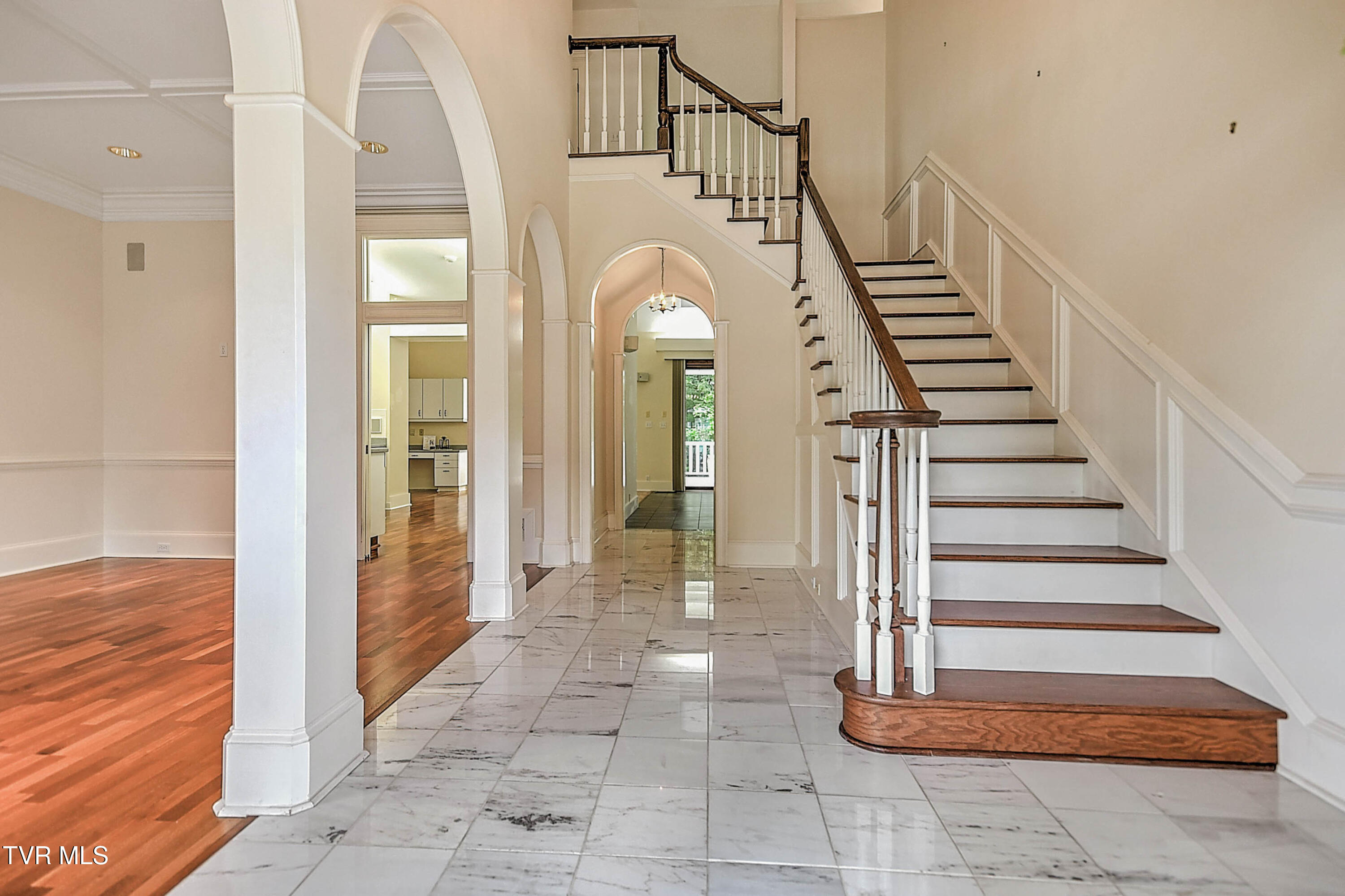 208 Park Ridge Court Kingsport, TN 37664 - Photo 19 of 108 208 Park Ridge ES-14