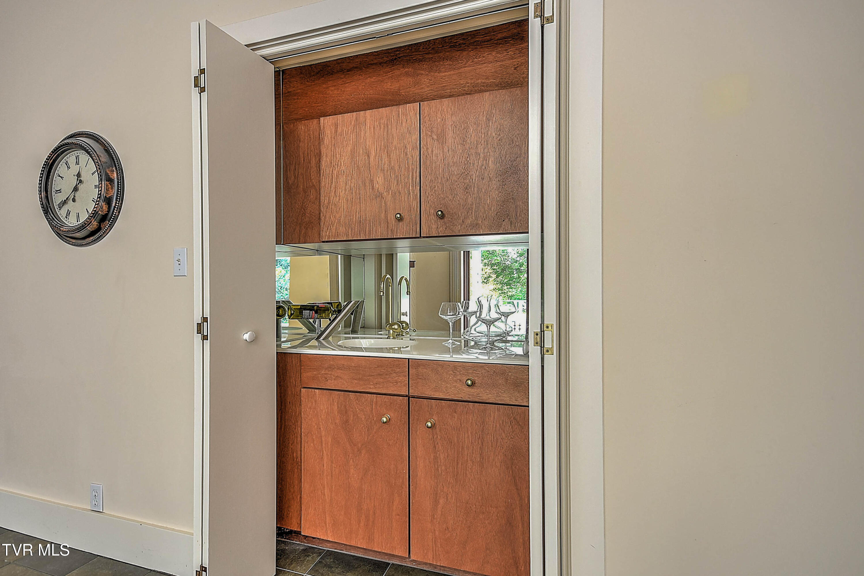 208 Park Ridge Court Kingsport, TN 37664 - Photo 34 of 108 208 Park Ridge ES-29