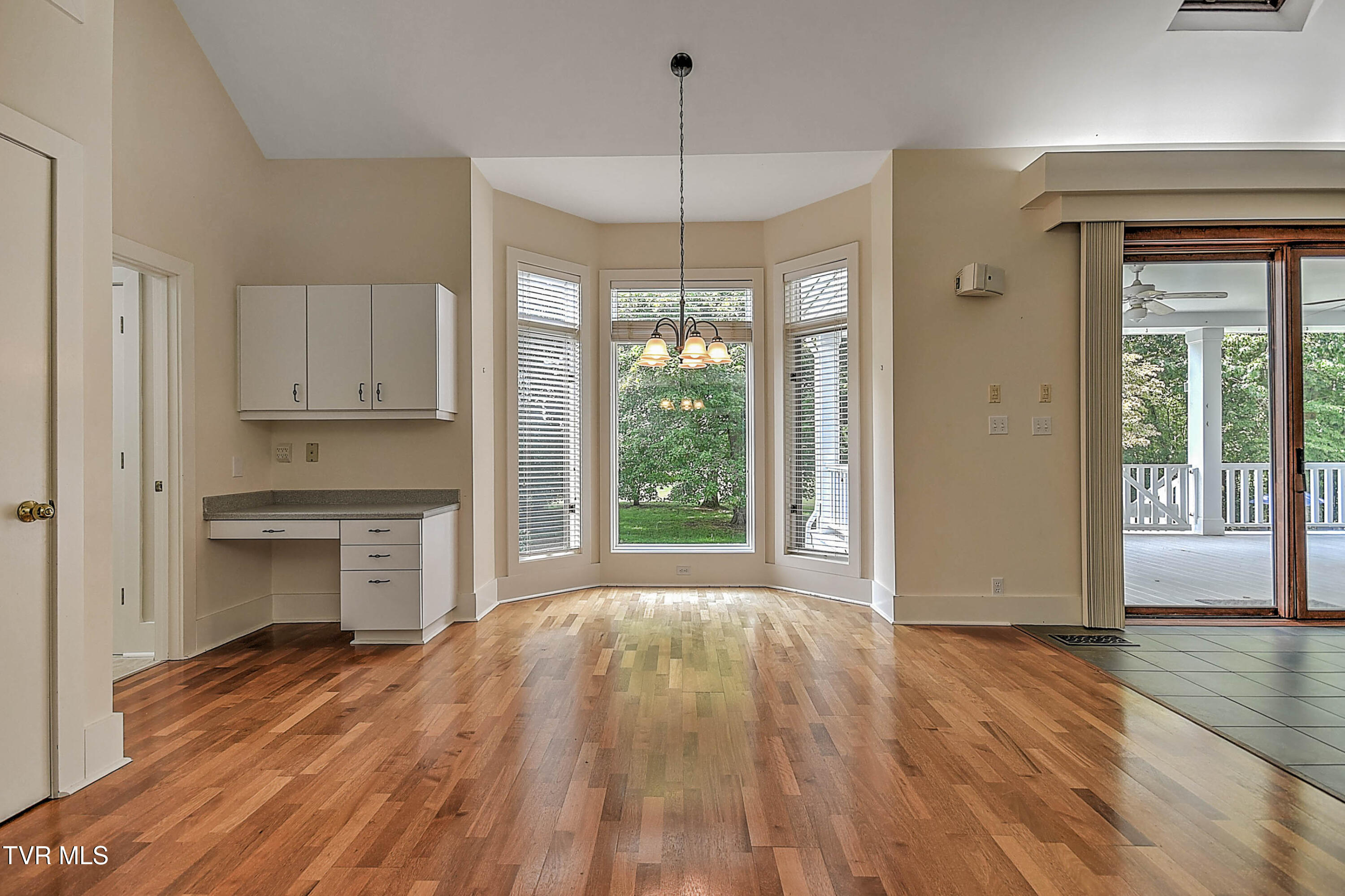 208 Park Ridge Court Kingsport, TN 37664 - Photo 36 of 108 208 Park Ridge ES-31