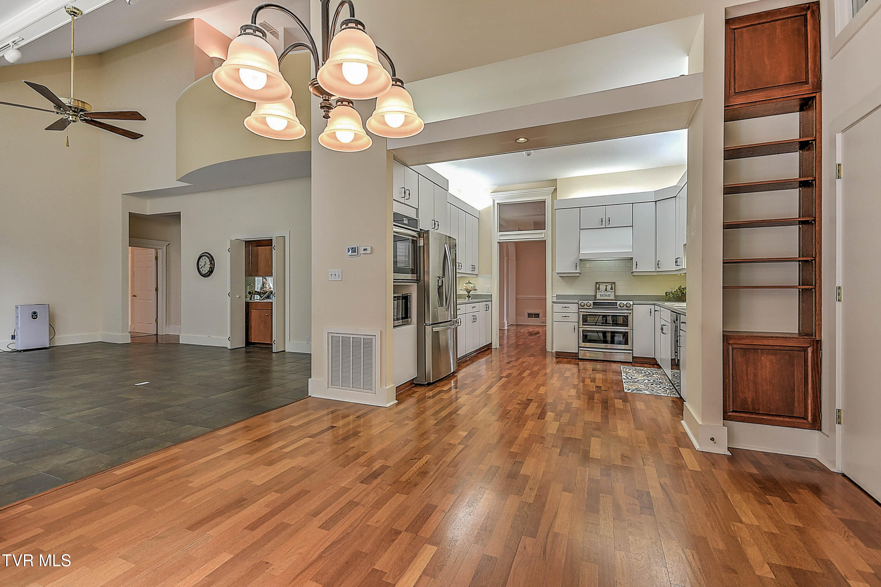 208 Park Ridge Court Kingsport, TN 37664 - Photo 37 of 108 208 Park Ridge ES-32