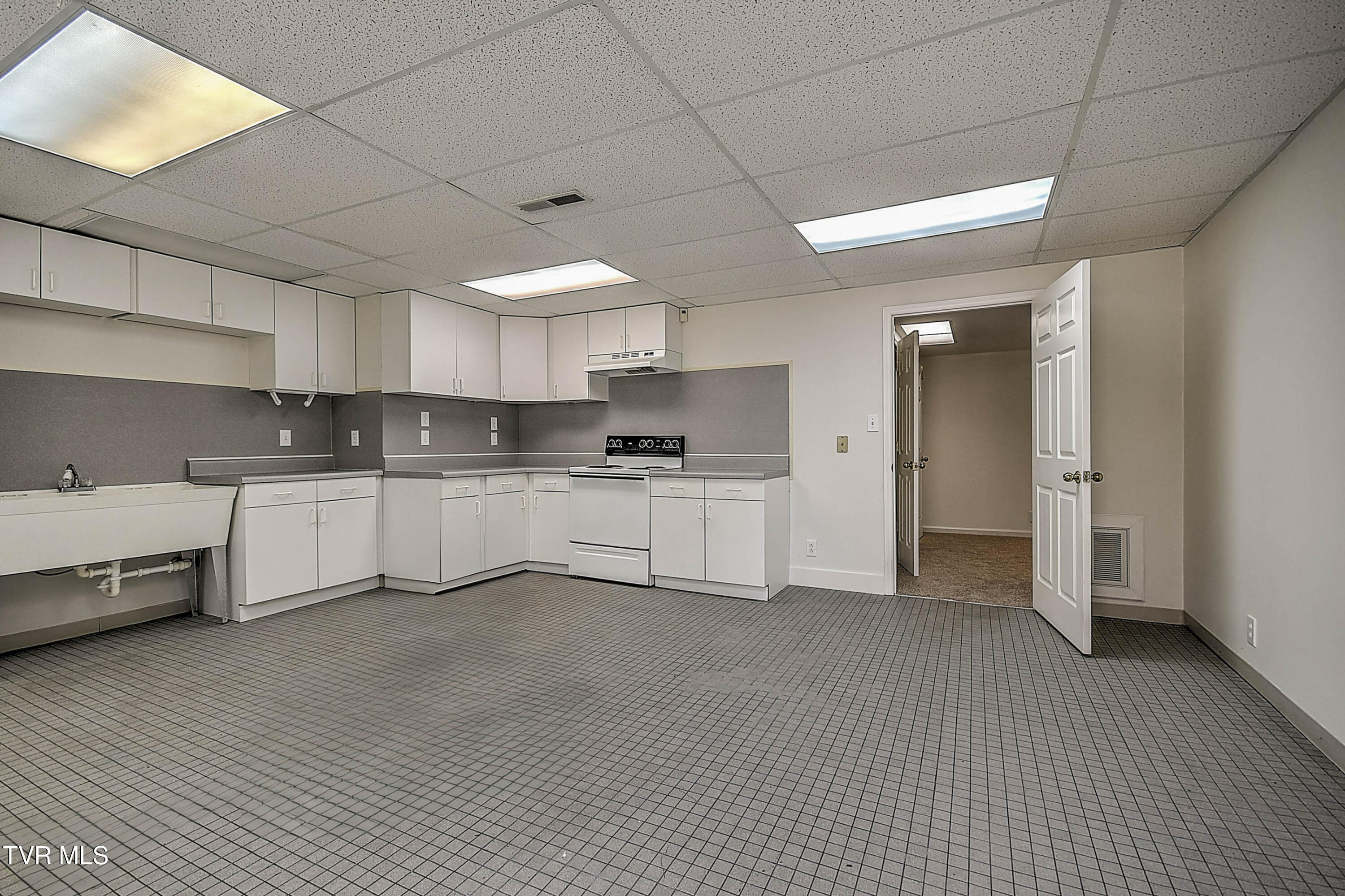 208 Park Ridge Court Kingsport, TN 37664 - Photo 85 of 108 208 Park Ridge ES-80