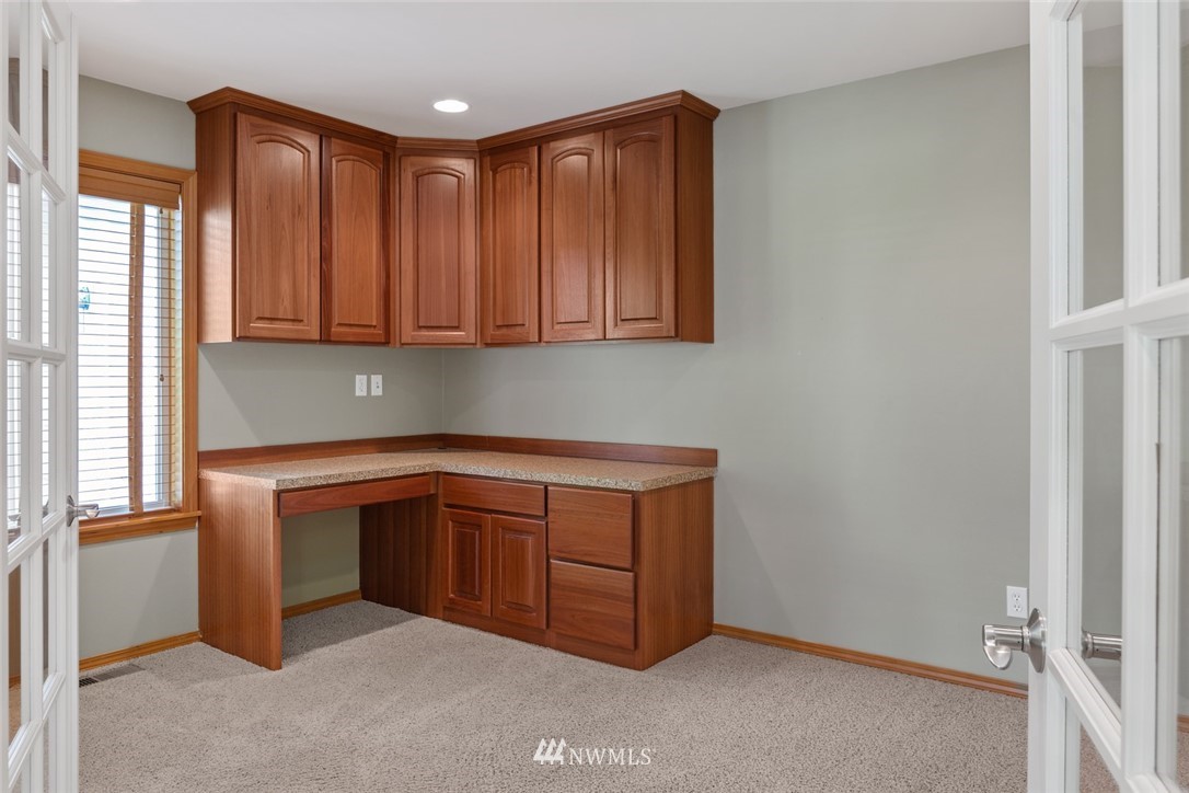 50 East Hofaker Road Allyn, WA 98524 - Photo 13 of 25 Gallery Image 13