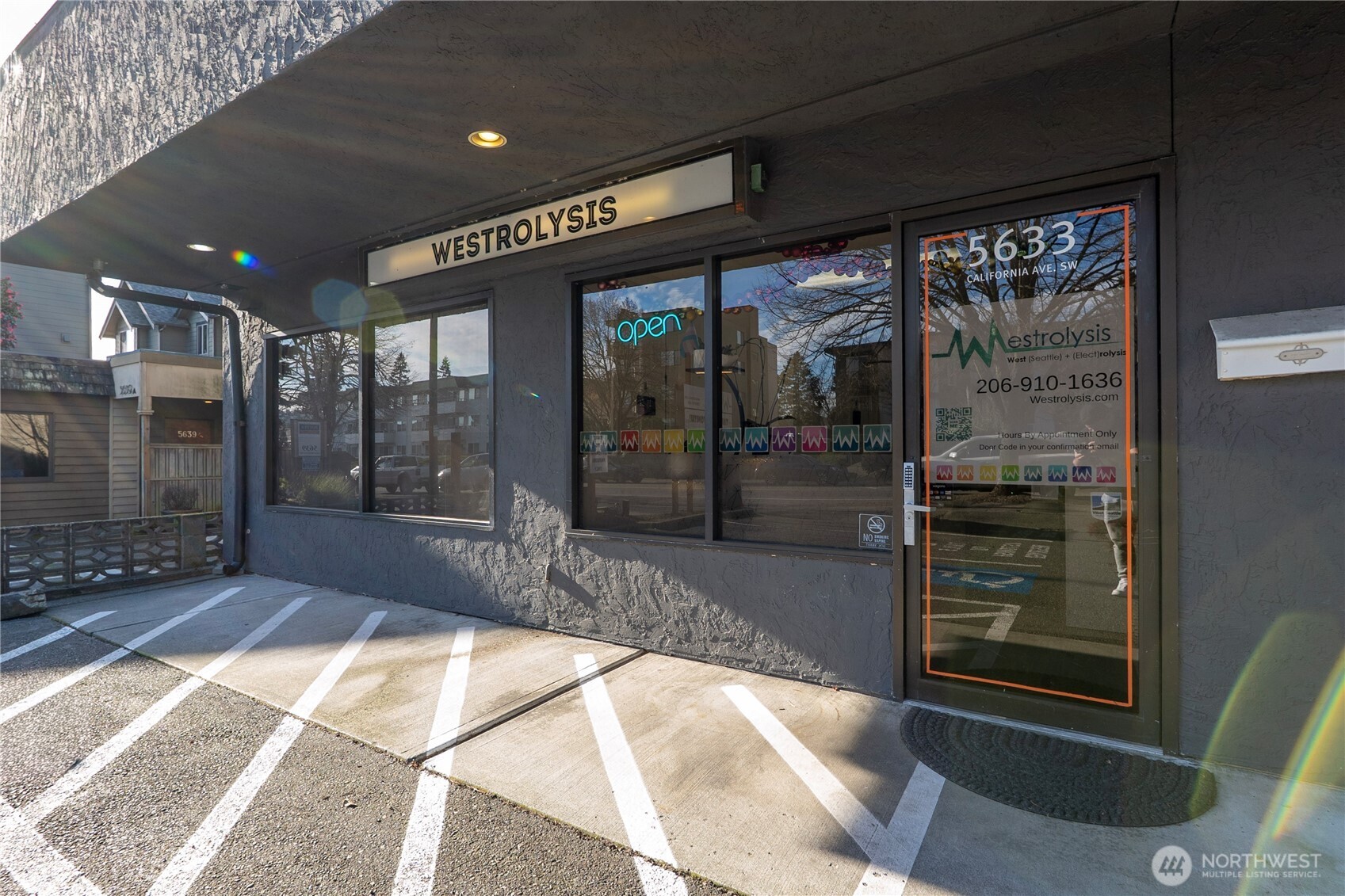 5631 California Avenue Southwest Seattle, WA 98136 - Photo 13 of 18