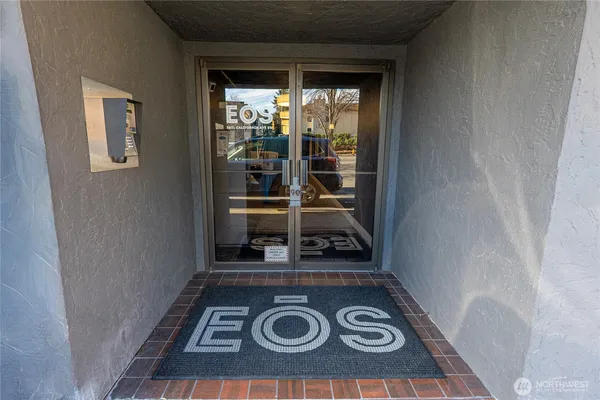 a view of a entryway