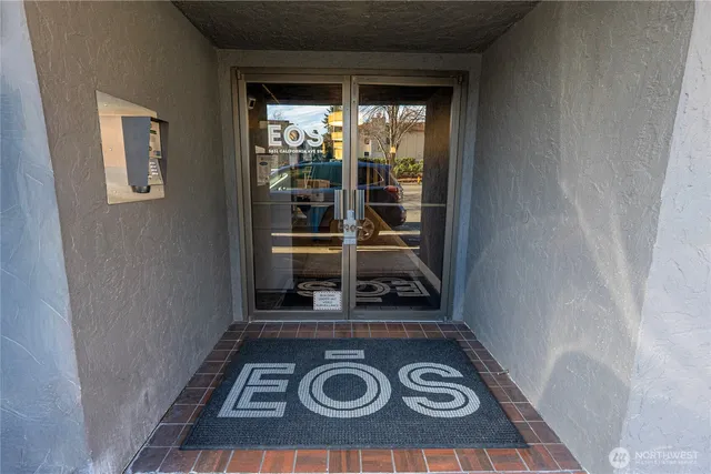 a view of a entryway