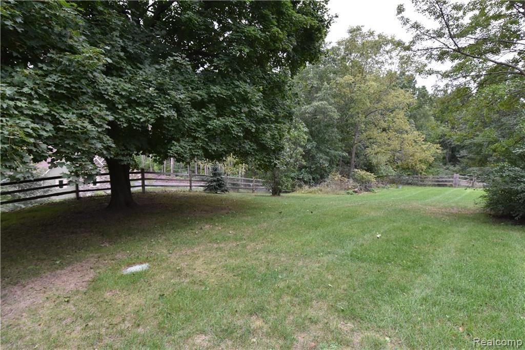 8362 Parshallville Road Fenton, MI 48430 - Photo 46 of 53 49.jpeg