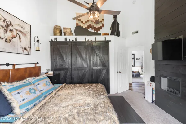 $899,000 | 60 Buckrail Lane, Alpine, WY 83128