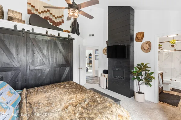 $899,000 | 60 Buckrail Lane, Alpine, WY 83128