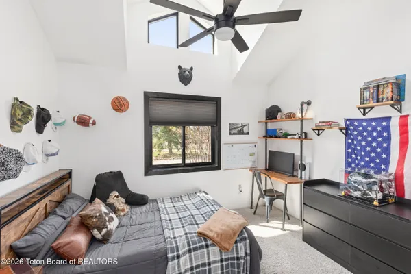 $899,000 | 60 Buckrail Lane, Alpine, WY 83128