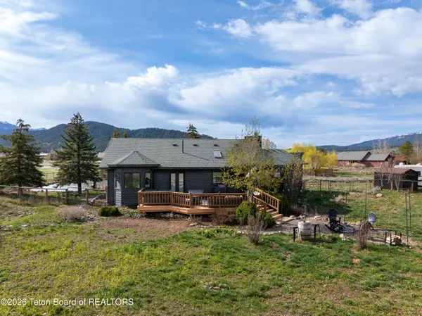 $899,000 | 60 Buckrail Lane, Alpine, WY 83128