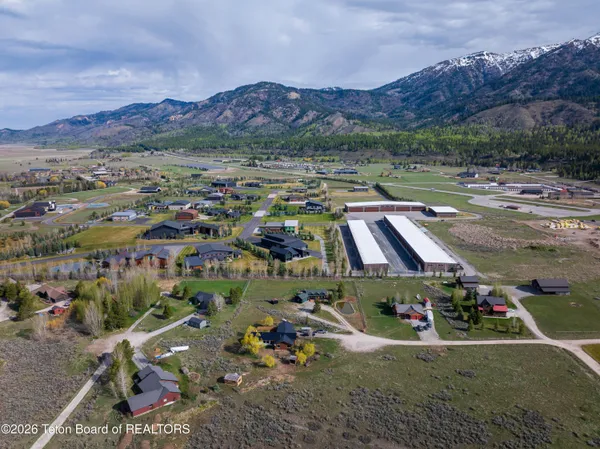 $899,000 | 60 Buckrail Lane, Alpine, WY 83128