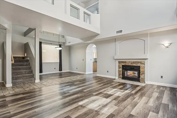 $2,300 | 16666 South 21st Street, Phoenix, AZ 85048