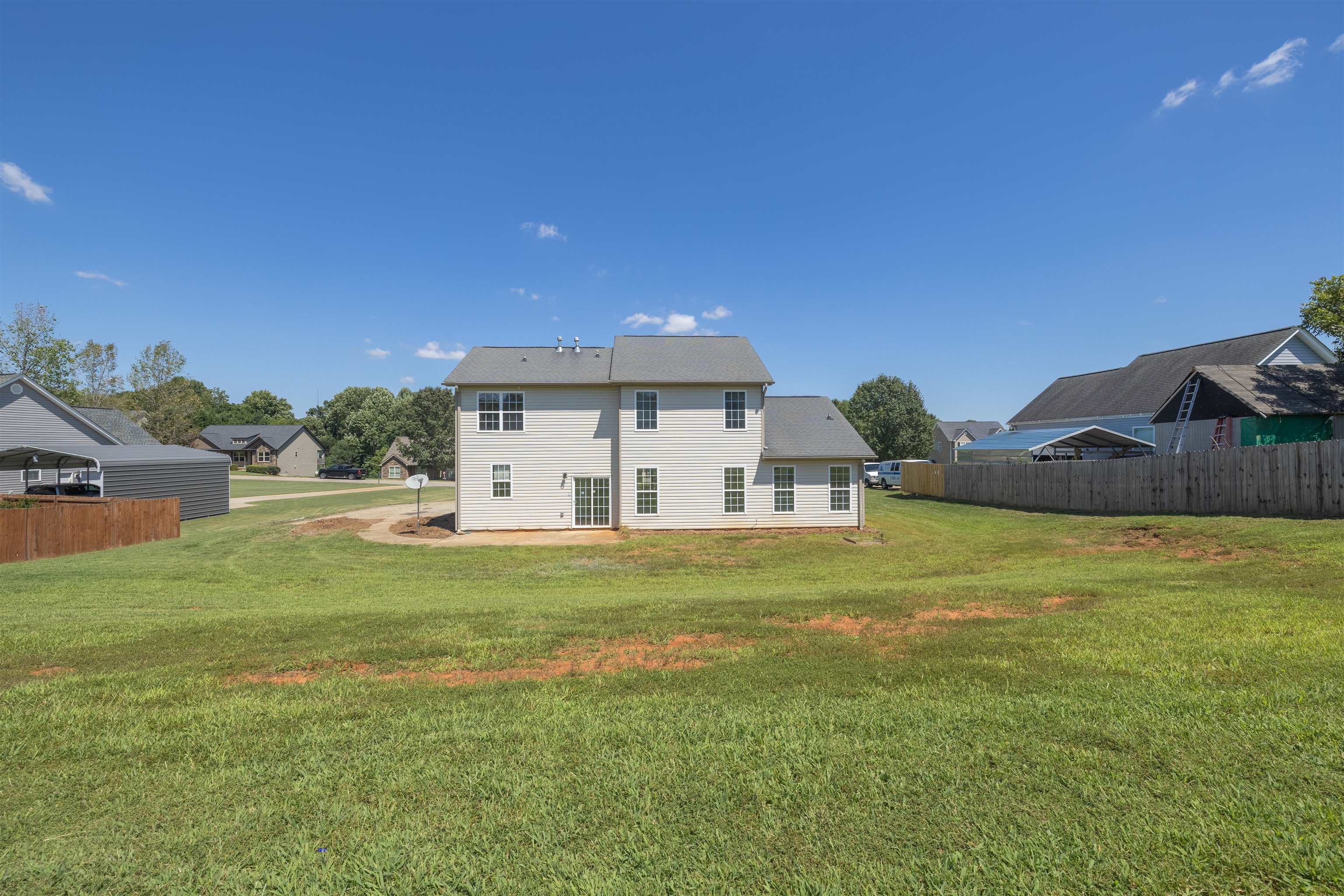 246 Abners Trail Road Greer, SC 29651 - Photo 4 of 14