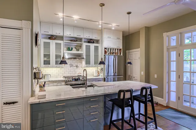 $1,595,000 | 424 4th Street Northeast, Washington, DC 20002