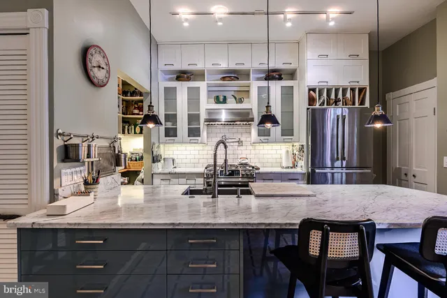 $1,595,000 | 424 4th Street Northeast, Washington, DC 20002