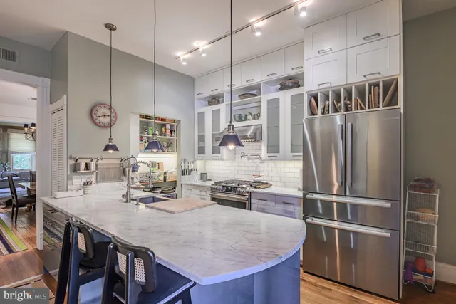 $1,595,000 | 424 4th Street Northeast, Washington, DC 20002