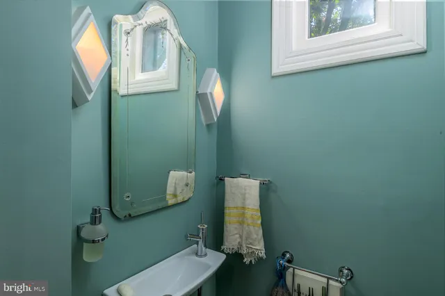 $1,595,000 | 424 4th Street Northeast, Washington, DC 20002