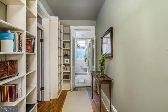 $1,595,000 | 424 4th Street Northeast, Washington, DC 20002