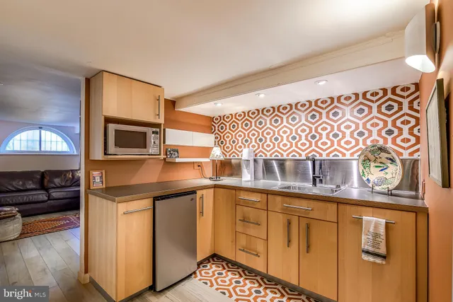 $1,595,000 | 424 4th Street Northeast, Washington, DC 20002