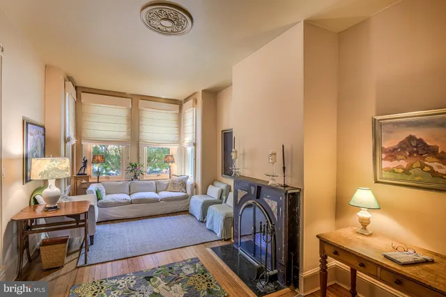 $1,595,000 | 424 4th Street Northeast, Washington, DC 20002