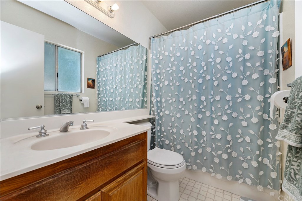 1383 Marymount Street Riverside, CA 92501 - Photo 14 of 23