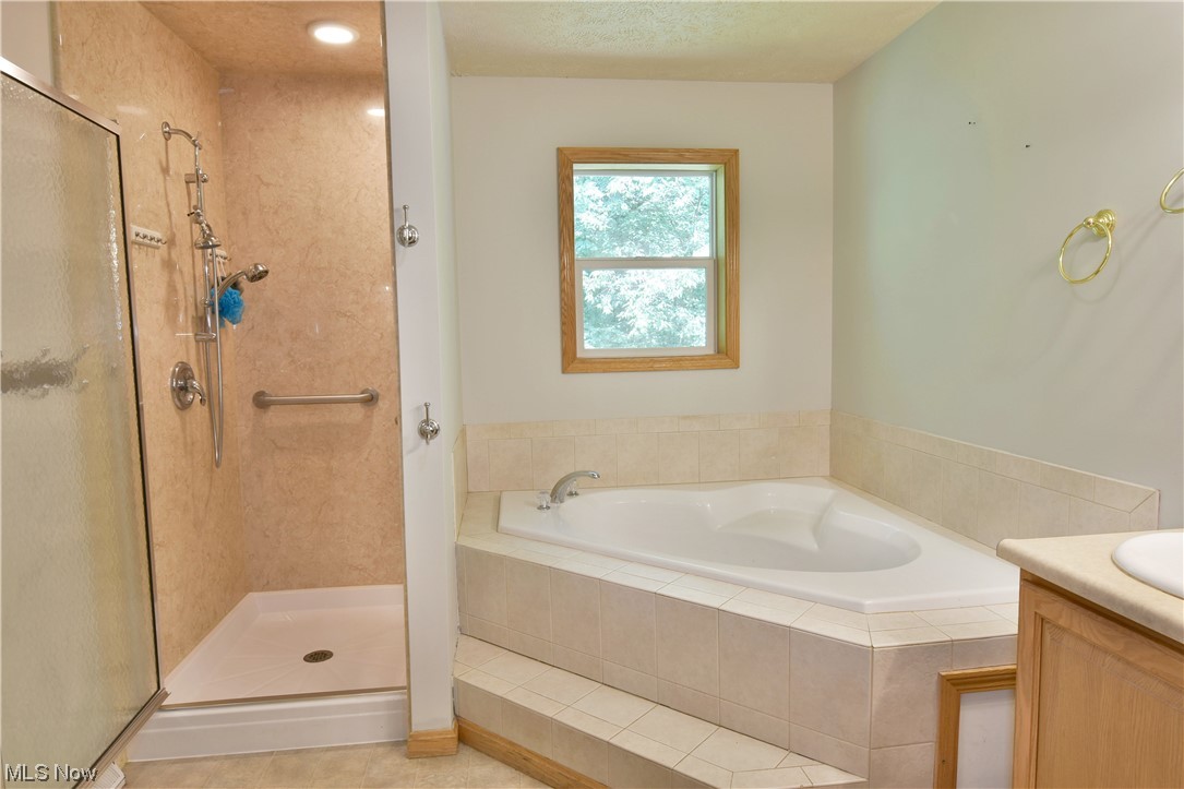 3265 Reeves Road Northeast Warren, OH 44483 - Photo 18 of 35 Gallery Image 18