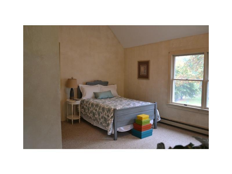 241 River Road Brunswick, ME 04011 - Photo 10 of 16 Master Bedroom. The large master...