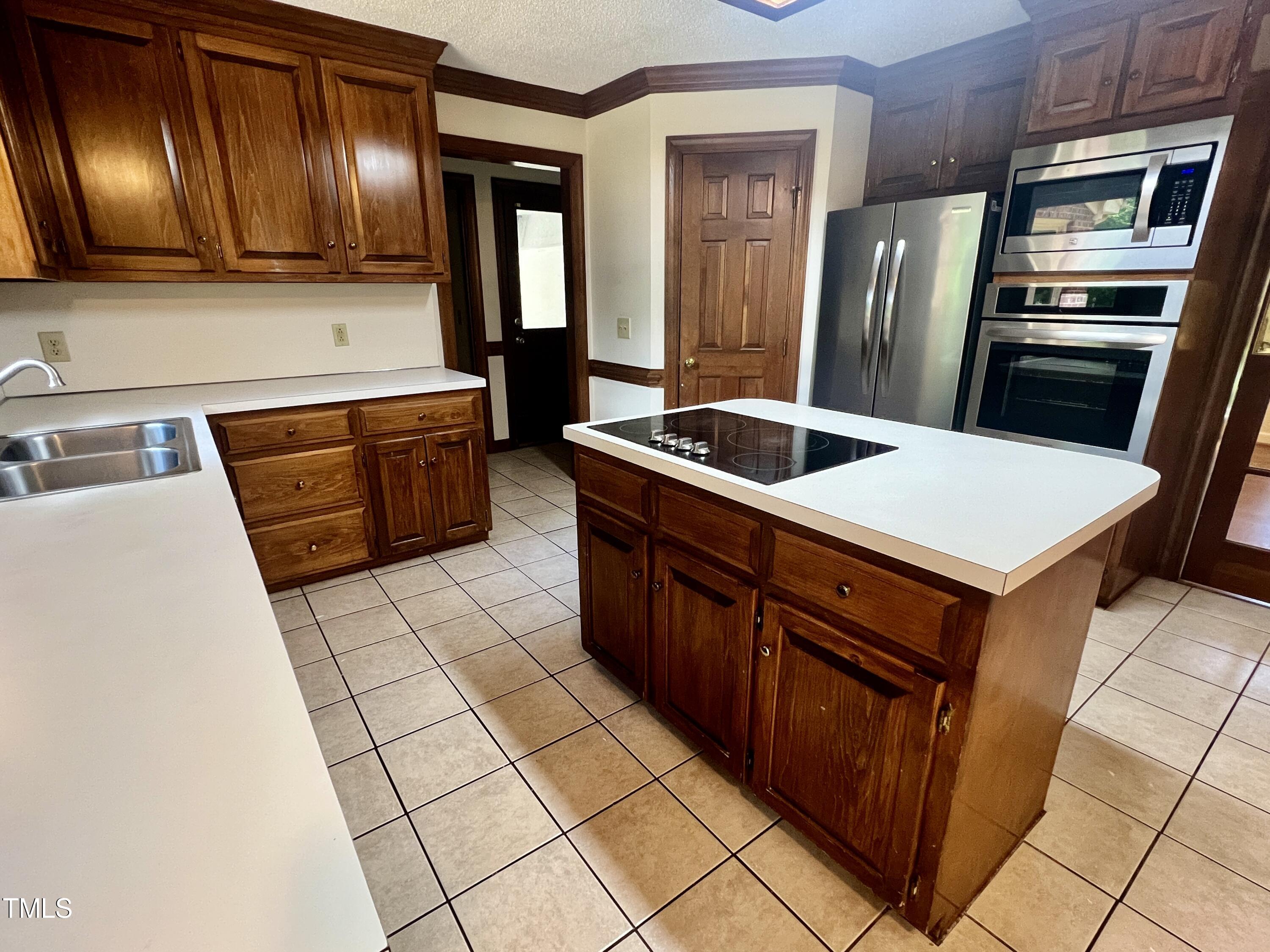 2515 Holiday Drive Raleigh, NC 27610 - Photo 11 of 46 IMG_5029