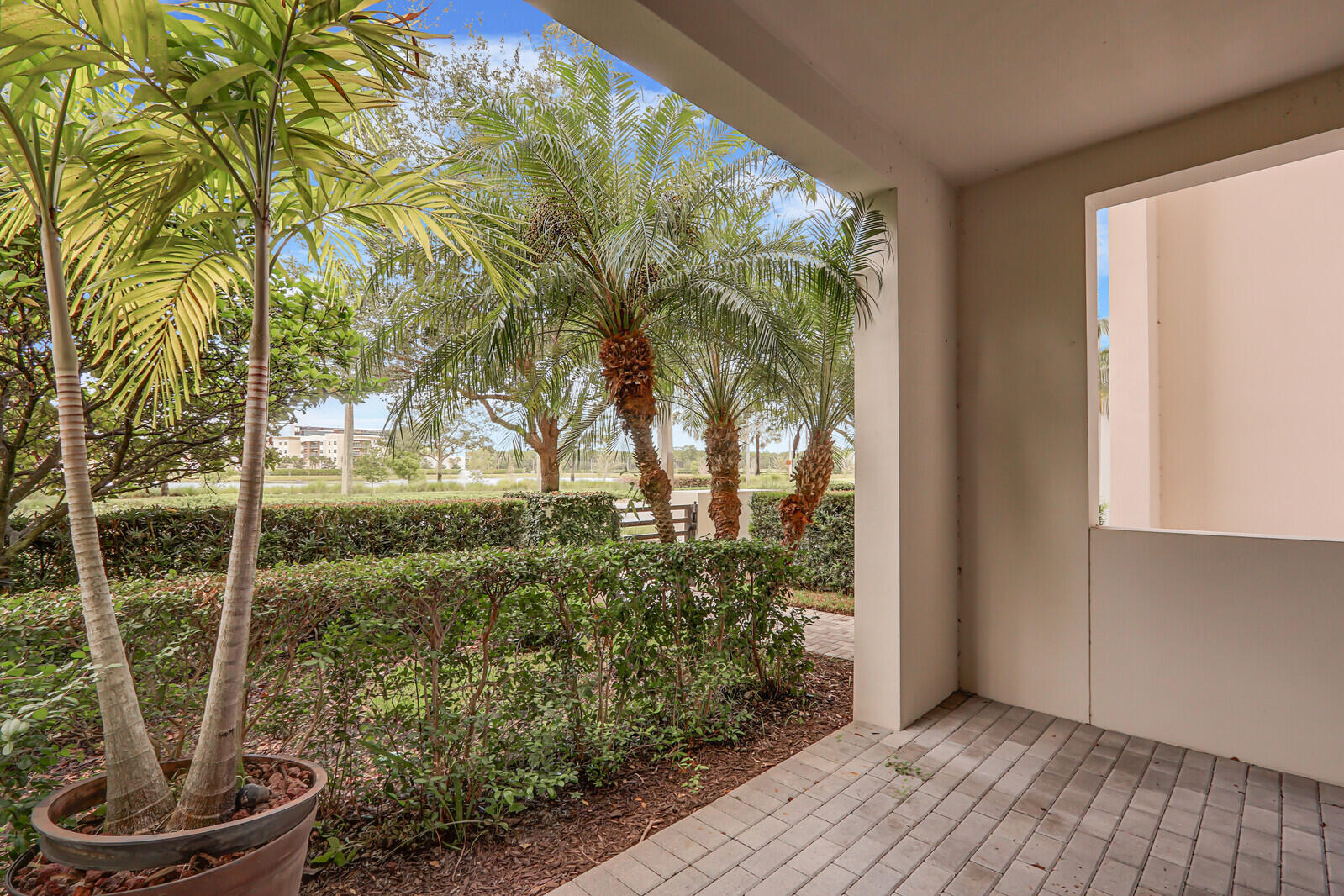 13332 Alton Road Palm Beach Gardens, FL 33418 - Photo 5 of 53 04_image_4_mls