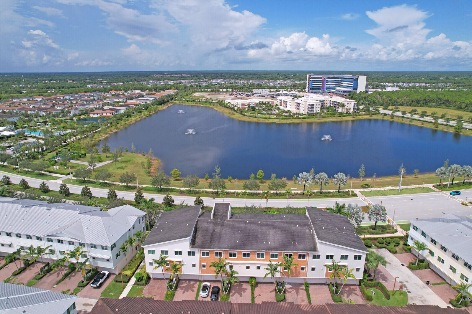 13332 Alton Road Palm Beach Gardens, FL 33418 - Photo 51 of 53 a view of a city with an ocean view