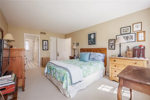 $439,900 | 3 Stonefield Place, Mendon, NY 14472