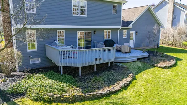 $439,900 | 3 Stonefield Place, Mendon, NY 14472